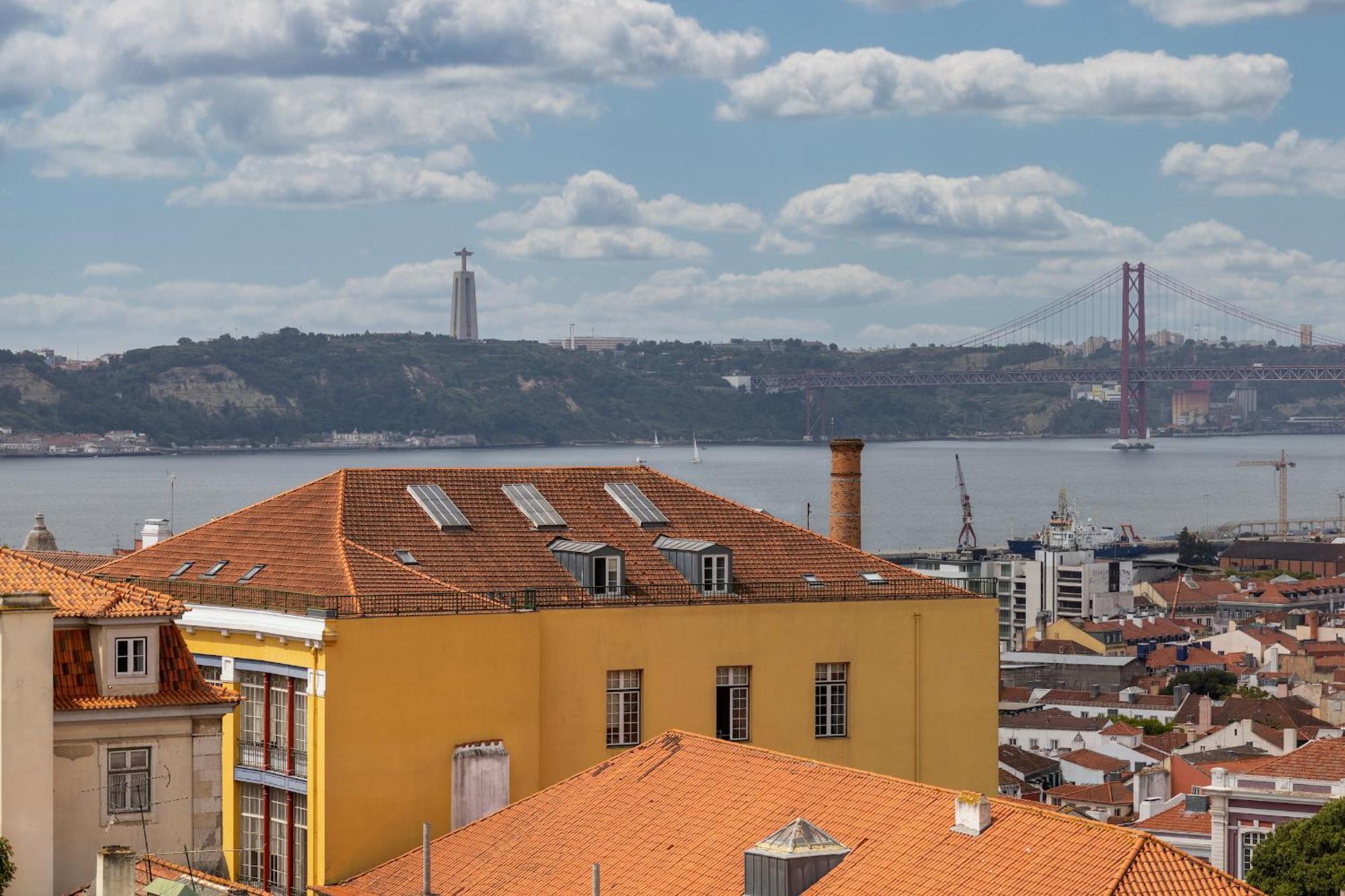 Beguest Bairro Alto City View Apartment Lisboa Kültér fotó